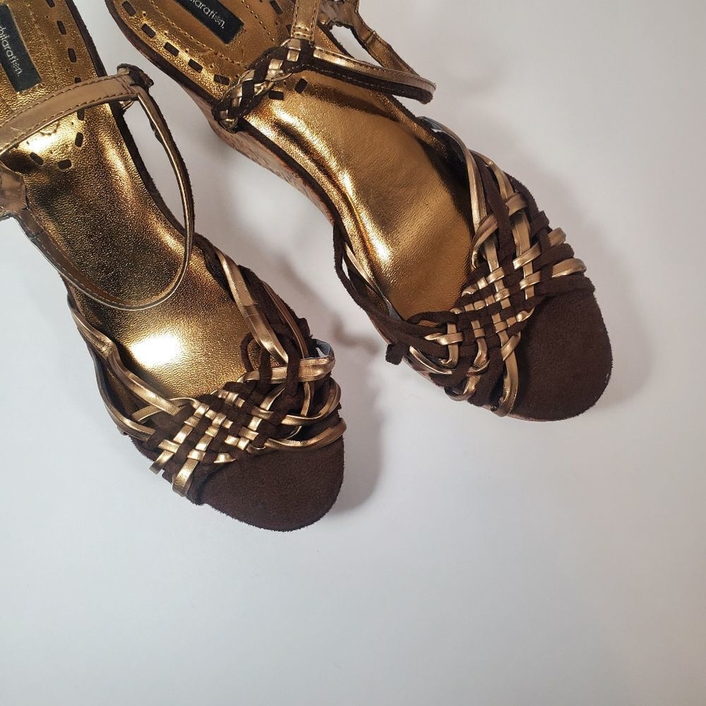 Xhilaration brown and gold wedges - Picture 2 of 13